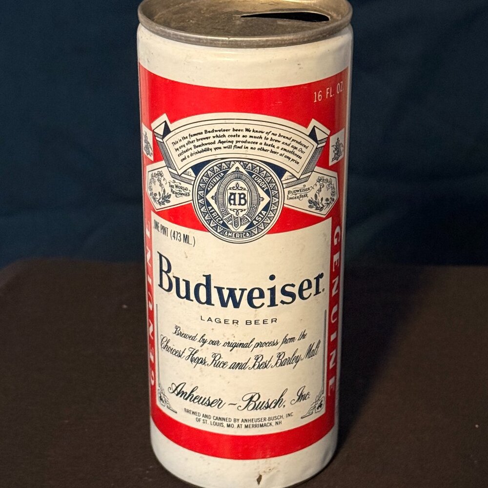 Budweiser vintage 16-ounce beer can